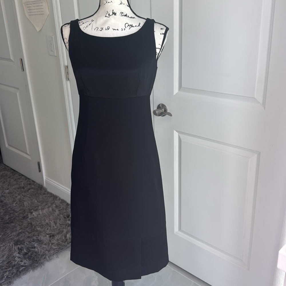 Evan Picone Elegant Black Sleeveless Dress